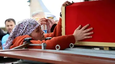 Şehidin ikizinden yürek yakan feryat: 'Anne karnında bile ayrılmadık'
