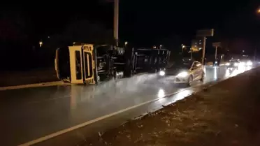 Mersin'de Tır Devrildi: Sürücü Sağ Kurtuldu
