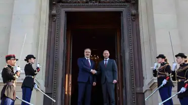 Hakan Fidan Paris'te Fransa Bakanı ile Görüştü