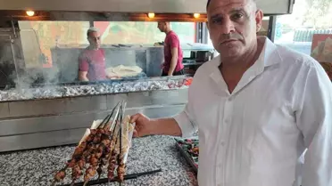 Hem yazar hem garson hem de gazi
