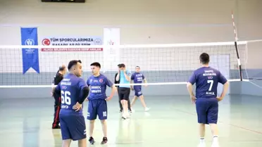 Çorum'da Polis Haftası Etkinlikleri Kapsamında Voleybol Maçı Düzenlendi