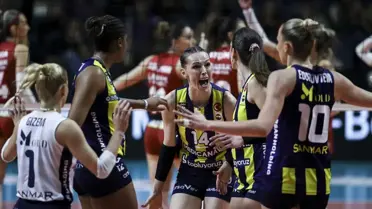 Filedeki derbi Kanarya'nın! Fenerbahçe Medicana, Galatasaray Daikin'i yenerek finale yükseldi