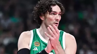 Cedi Osman Panathinaikos ile sözleşme uzattı