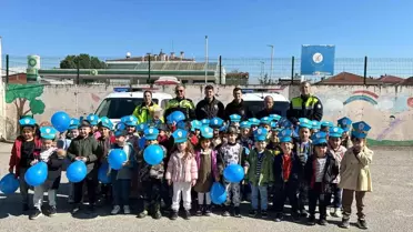 Polislerden Miniklere Trafik Eğitimi