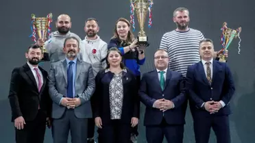 U20 Kadınlar Güreş Türkiye Şampiyonası'nda Kupanın Sahipleri Belli Oldu