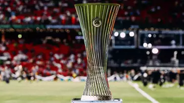 Eski Galatasaraylı şampiyonluğa koşuyor! İşte UEFA Konferans Ligi'nin ilk yarı finalistleri