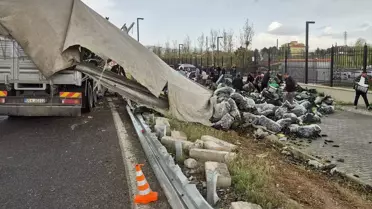 Kırıkkale'de Tır Devrildi, Sürücü Yaralandı