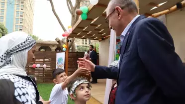 Türkiye'nin Kahire Büyükelçiliğinde 23 Nisan, Filistinli çocukların katılımıyla kutlandı