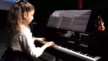 Büyükçekmece Halk Akademisi Öğrencileri Müzik Şöleni Düzenledi