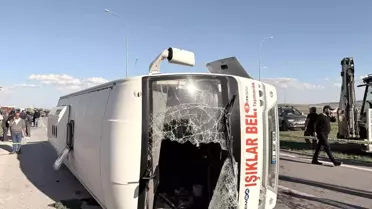 Afyonkarahisar'da Midibüs Kazası: 12 Yaralı