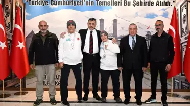 Erzurum'dan Dünya İkincisi Sporcular