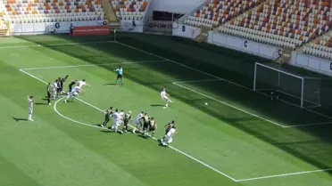 Yeni Malatyaspor, Adanaspor'a 4-0 mağlup oldu