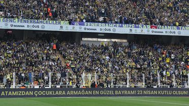 Fenerbahçe'nin ilk 11'ini 4 yaşındaki minik taraftar anons etti