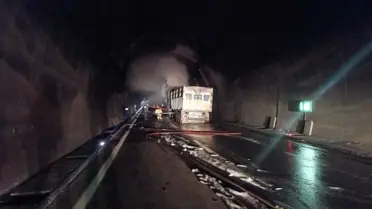 Erkenek Tüneli'nde Kömür Yüklü Kamyonda Yangın