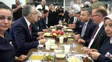 Bakan Işıkhan Kilis'te İşçilerle Buluştu
