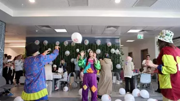 Kocaeli'de Hastanedeki Çocuklara 23 Nisan Coşkusu