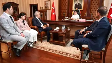 Kırıkkale Valisi Öğrencilere Koltuğunu Devretti