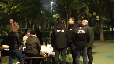 İstanbul'da Deprem Sonrası Kağıthane Kalabalığı