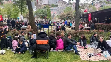 İstanbul'da Deprem, Kağıthane'de Buluşma