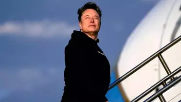 Elon Musk'tan Tesla'da Kesinti