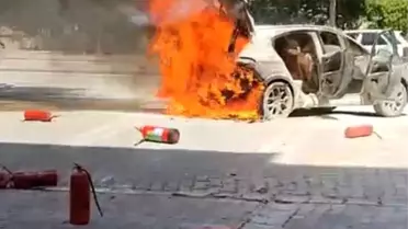 Konya'da Yangın: Açık Kablolar Otomobili Yaktı