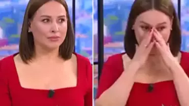Canlı yayında depreme yakalandı, ne yapacağını bilemedi!