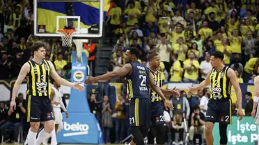 Fenerbahçe Beko'dan Paris Basketbol'a Fark