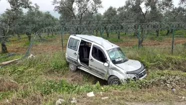 Bursa'da Araç Tarlaya Uçtu: 3 Yaralı