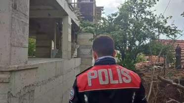 İnşaattan Düşen İşçi Hastaneye Kaldırıldı