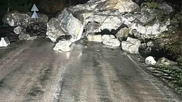 Kastamonu'da Heyelan: Trafik Kontrol Altında