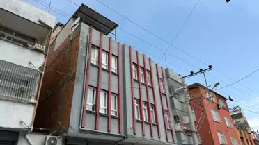 Klima Ustası Çatıdan Düştü