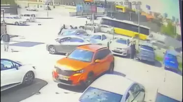Ataşehir'de Motosiklet Yaya Çarptı
