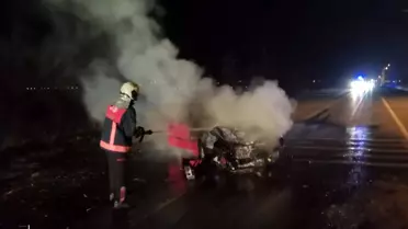 Van'da Kaza: Otomobil Yandı, İki Yaralı