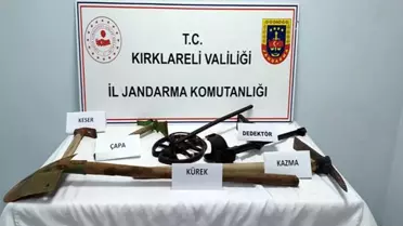 Define Ararken Yakalandılar