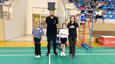 Azra Özdel Türkiye Badminton Şampiyonası'nda Başarılı