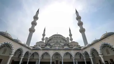 TBMM Başkanı Kurtulmuş, Kırgızistan'da Bişkek Kırgız-Türk Dostluk Devlet Hastanesi'ni ziyaret etti