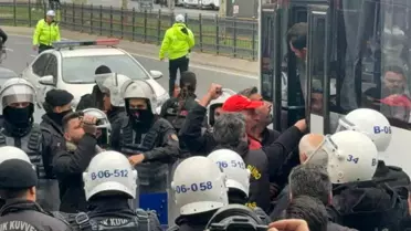 Polis Taksim'e Yürümek İsteyenleri Gözaltına Aldı