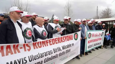 1 Mayıs'ta Emeğin Kutsallığı Vurgulandı