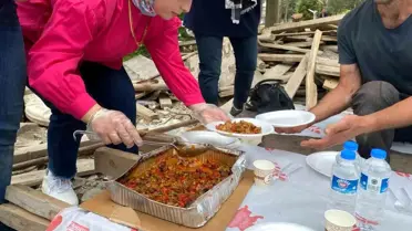 İletişim Fakültesi Öğrencilerinden Emek Yemeği