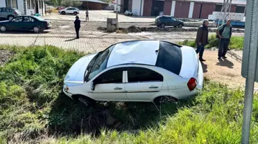 Sungurlu'da Otomobil Menfeze Düştü