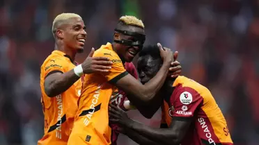 Galatasaray, Sivasspor'a gol oldu yağdı! Osimhen'den kariyer rekoru