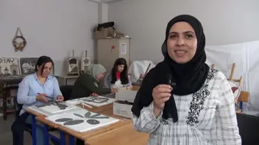 Kumlu'da Kadınlar Mozaik Sanatıyla Sosyalleşiyor