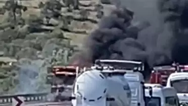 Bergama'da Belediye Otobüsünde Yangın Çıktı