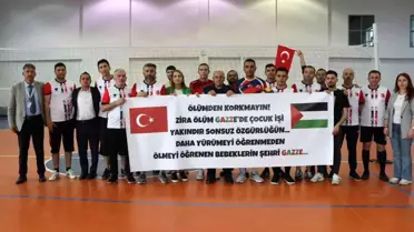 Kayseri'de Voleybol Turnuvasında Filistinli Çocuklara Destek