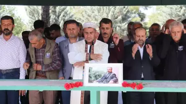Sırrı Süreyya Önder için gıyabi cenaze namazı