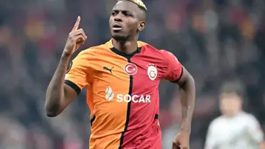 Victor Osimhen, Galatasaray Taraftarları ile Eğleniyor ve Sivasspor Maçını Paylaşıyor