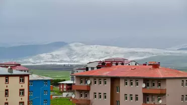 Ardahan'da Doluyla Beyazı Saran Yüksek Köyler