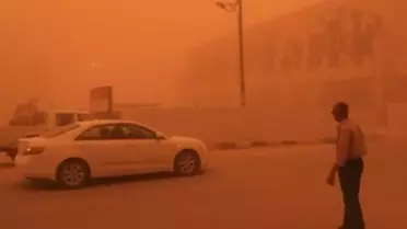 Irak'ta kum fırtınası vurdu, yüzlerce kişi hastanelere kaldırıldı