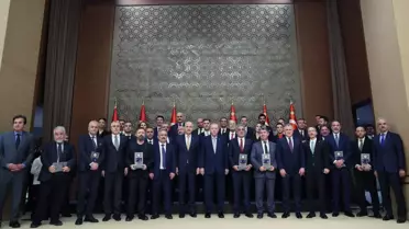 CNN Türk'e 10'uncu Anadolu Medya Ödülleri'nde 2 ödül