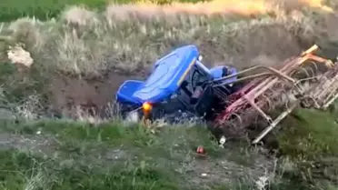 Bitlis'te Minibüs-Traktör Çarpışması: 4 Yaralı